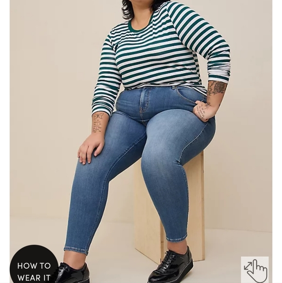 NWT Perfect Super Soft Crew Neck Long Sleeve Tee - Picture 4 of 4